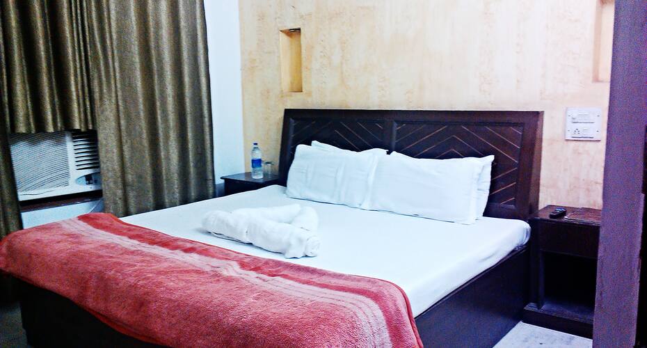 Hotel Silver Bell, Chandigarh 1
